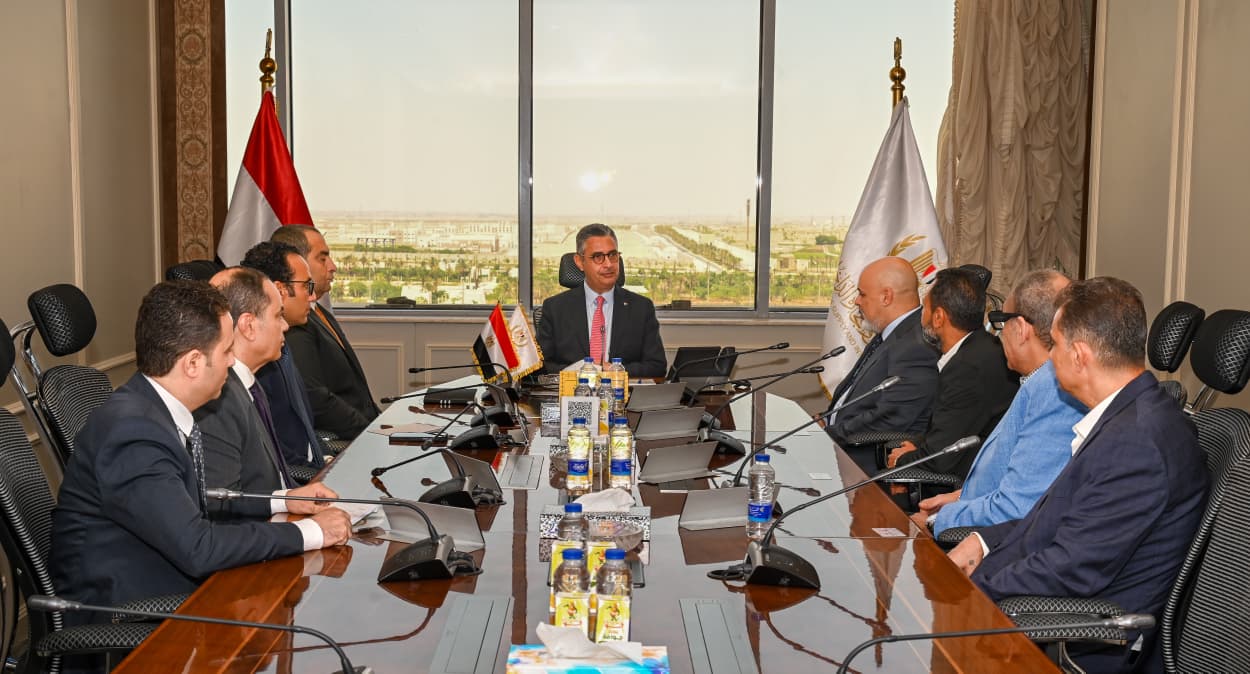 وزير التموين يبحث مع شعبة الذهب تطوير وتنظيم سوق الذهب في مصر وتعزيز الرقابة